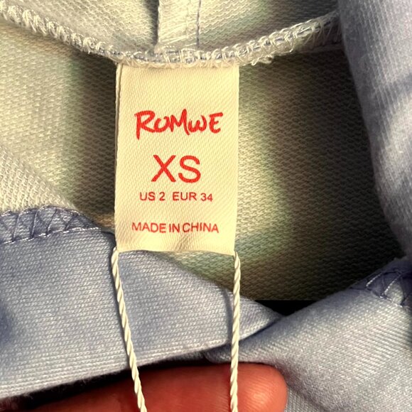 Romwe Dead Pets Anime Style Light Blue-ish Graphic Print Pullover Hoodie SZ XSm - Picture 2 of 5